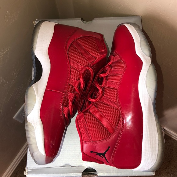 Air Jordan 11’s (Win Like 96) - Picture 3 of 7